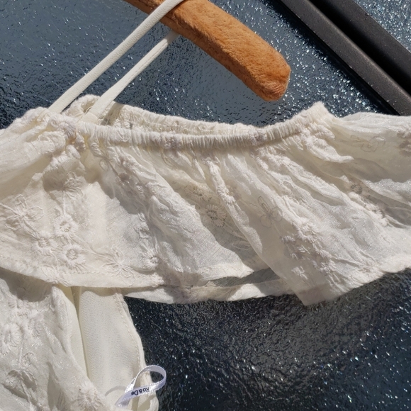 RO & DECream/Ivory Floral Ruffle Blouse - Picture 8 of 12